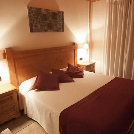 Hotel Sant Roc *